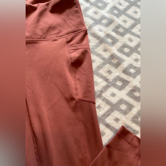 Yogalicious Lux Leggings - Picture 2 of 3